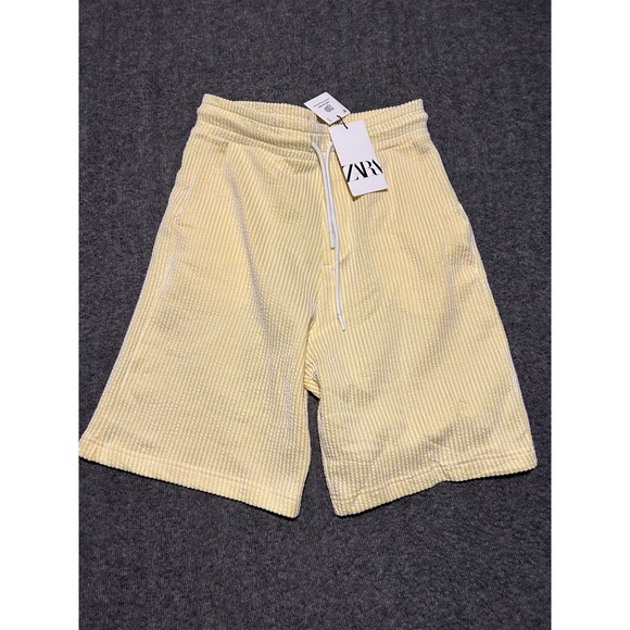 Zara Other - Zara textured shorts yellow mens medium casual new cotton blend